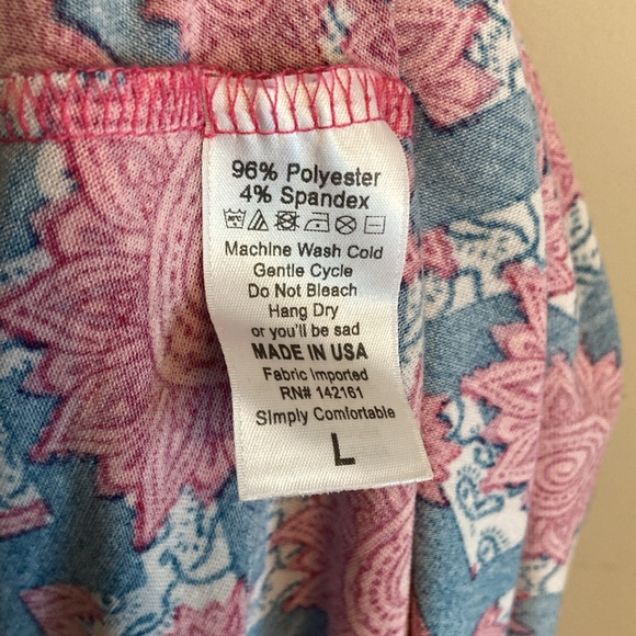 Lularoe Carly Pink Blue Floral Chevron print size Large - Picture 9 of 10